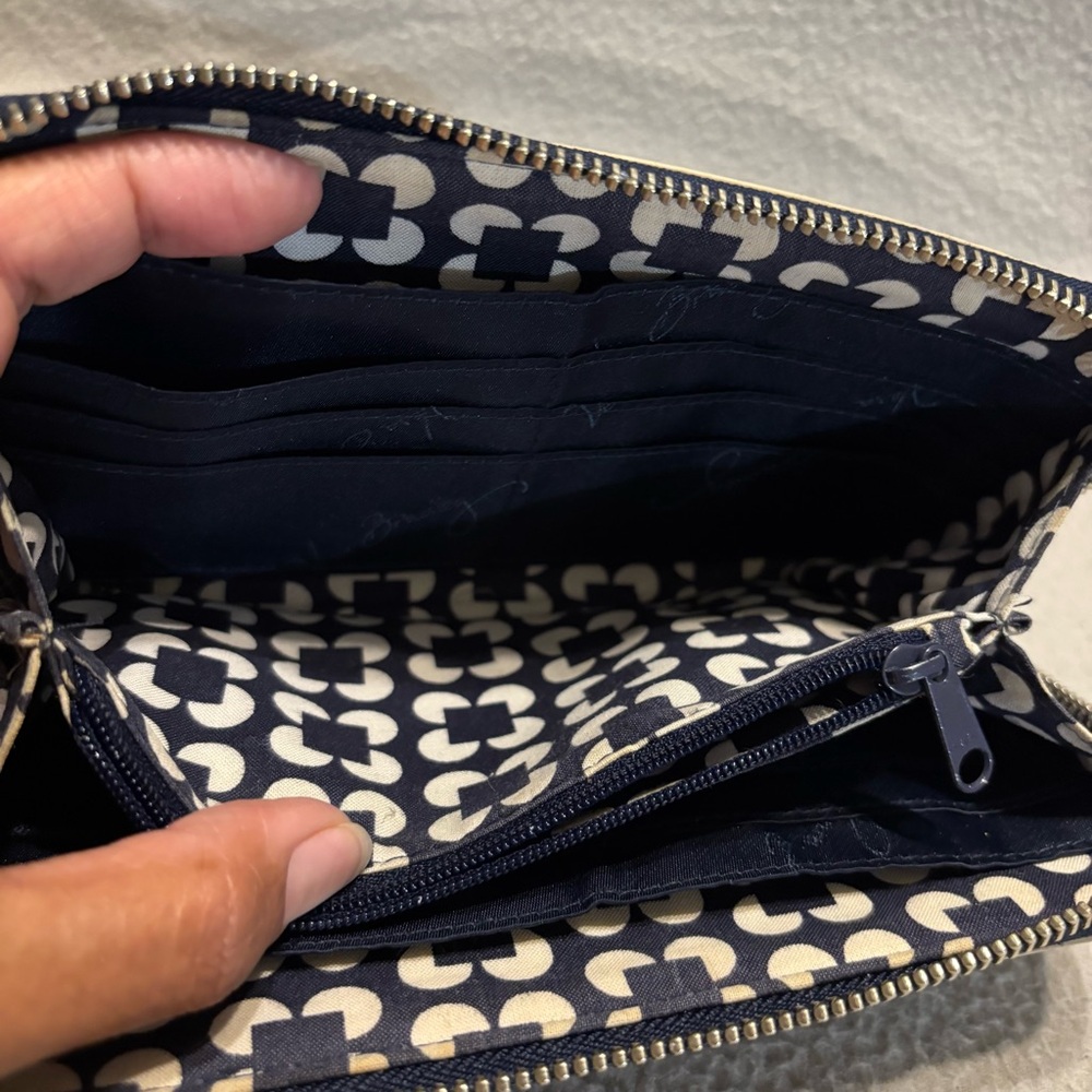 Vera Bradley Navy Blue Zip Around Accordion Wallet - Picture 5 of 9